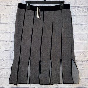 ✨NWT Chelsea and Theodore